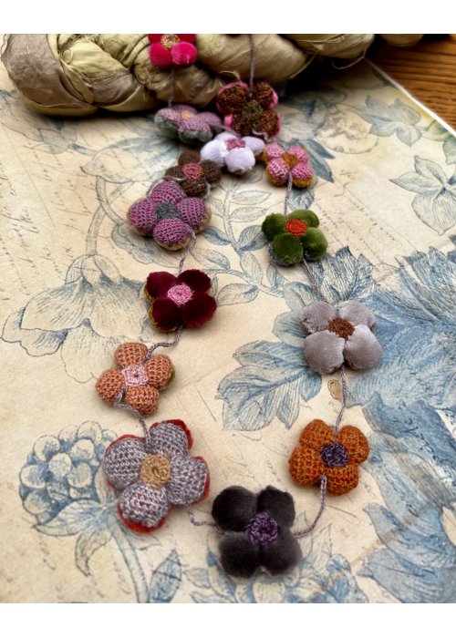 Sophie Digard | Chunky Flower Chain Necklace | Fleur 4 Petales | Velour + Crochet