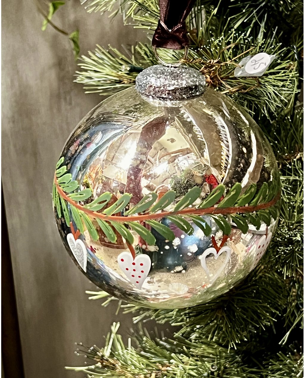 Walther & Co | Silver Ball with Painted Leaves & Hearts | 10cm Walther & Co | Silver Ball with Painted Leaves & Hearts | 10cm