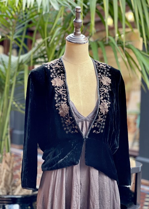 Frederik Quintilla | Embroidered  Silk Velvet Jacket | Black