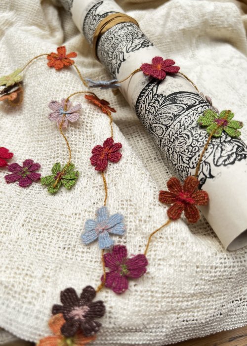 Sophie Digard | Dainty Daisy Chain Necklace | Crochet Linen 