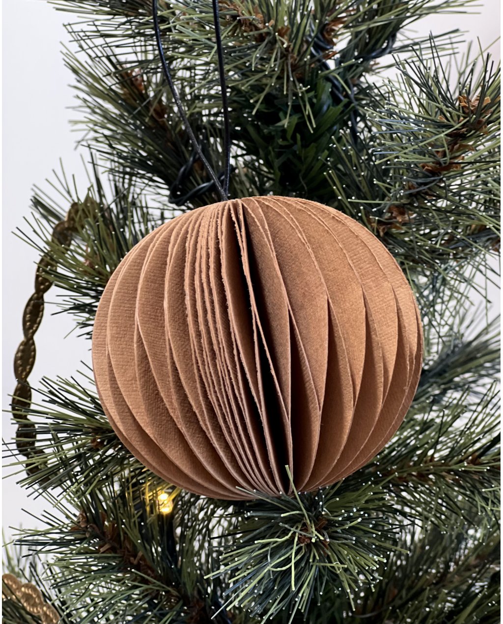Nordstjerne | Folded Ornament | Ball | Caramel | 7.5cm Nordstjerne | Folded Ornament | Ball | Caramel | 7.5cm